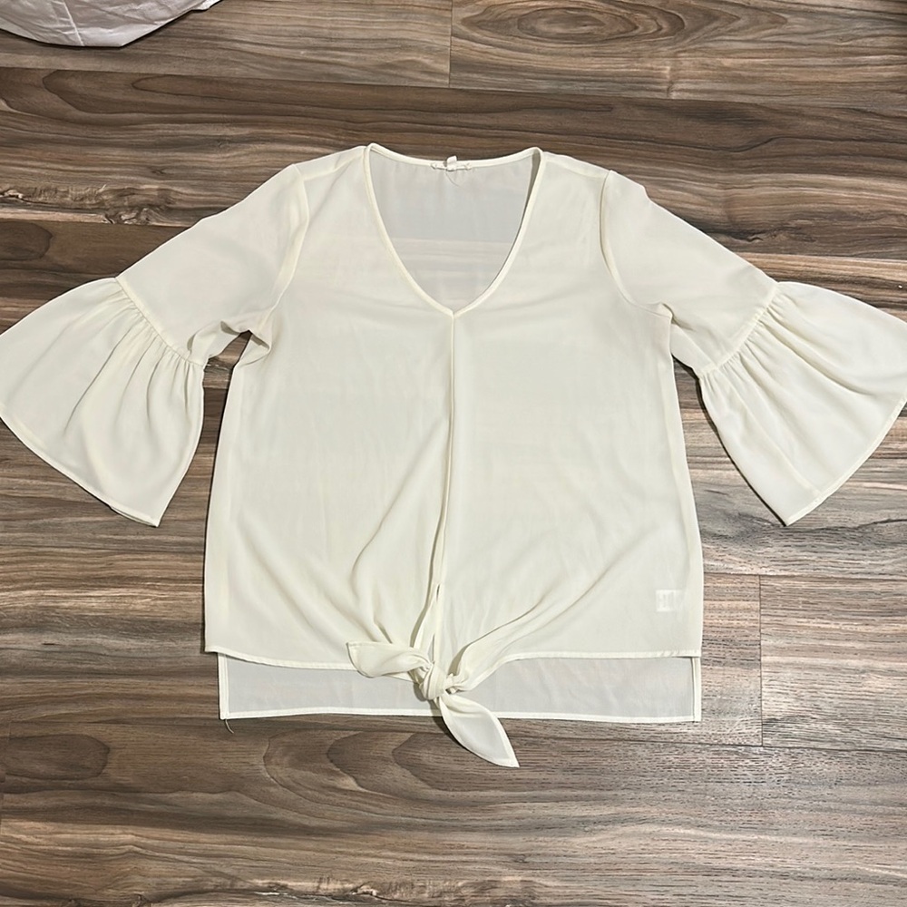 Pleione Bell Sleeve Cream Blouse Women’s S Hi Low Tie Front Boho Top